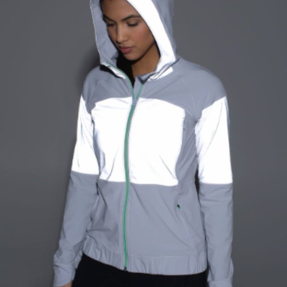 (2186) LULULEMON LIGHT SPEED JACKET Sz 6 ** Mild Flaw - Picture 5 of 15